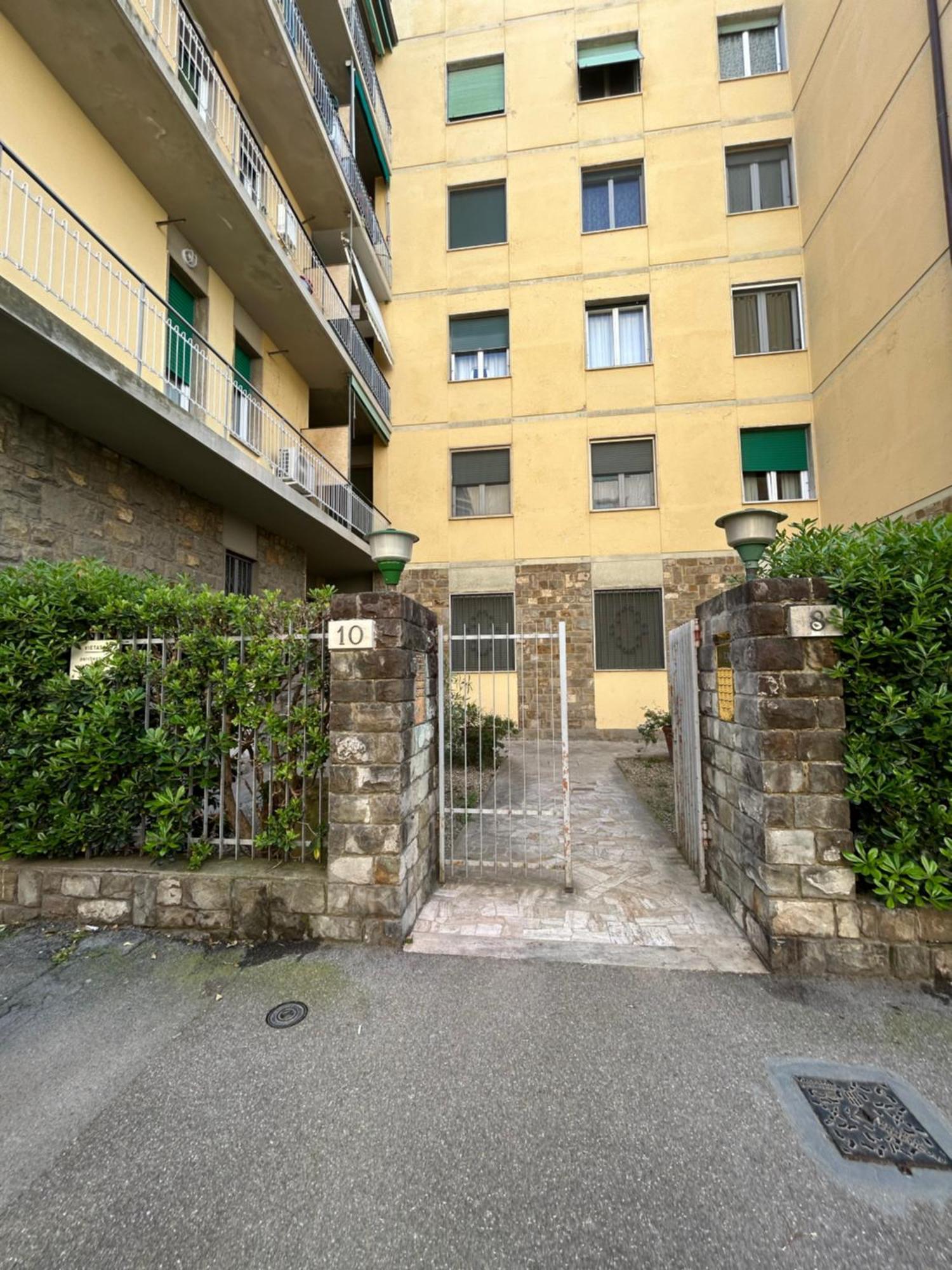 Appartamento Incantevole Con Patio Florence Ngoại thất bức ảnh
